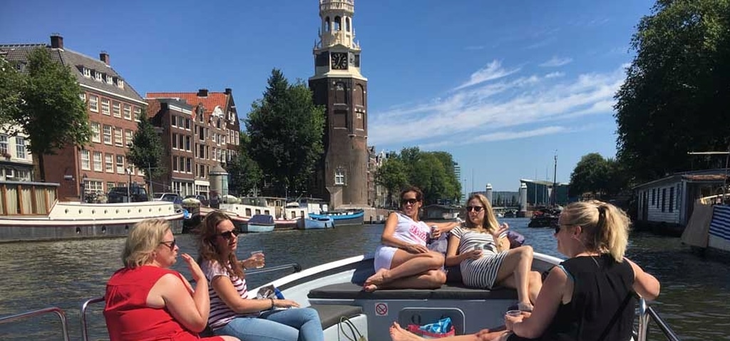Naviguer à Amsterdam balade ceinture de canaux
