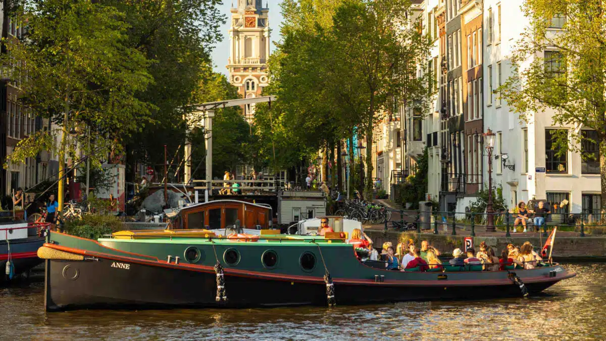 Remorqueur classique Amsterdam – croisière privée